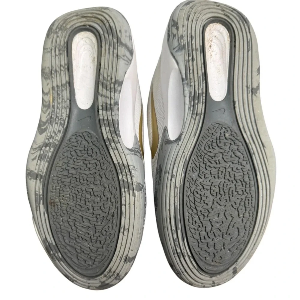Nike isofly basketball